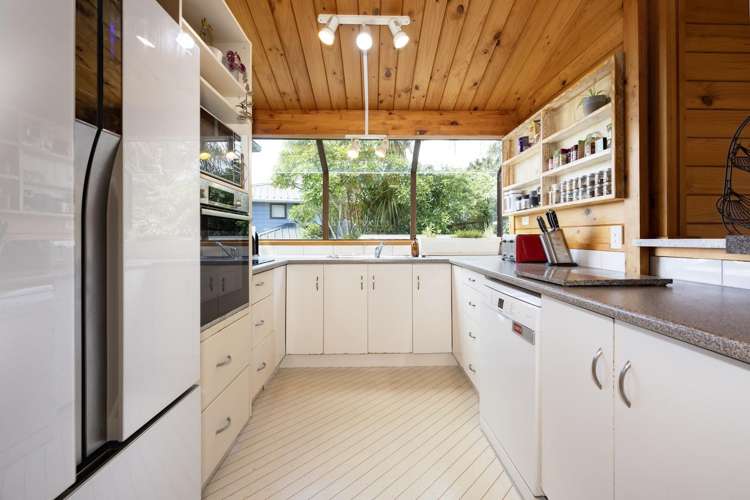 62 Rhinevale Close_3