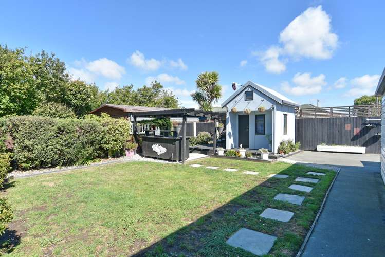 53 Yarmouth Street Aranui_16