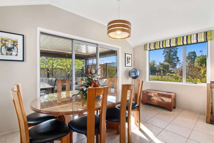 6 Ryeland Avenue Wakefield_6