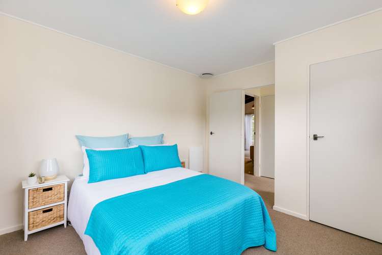 11b Thurleigh Grove Karori_12