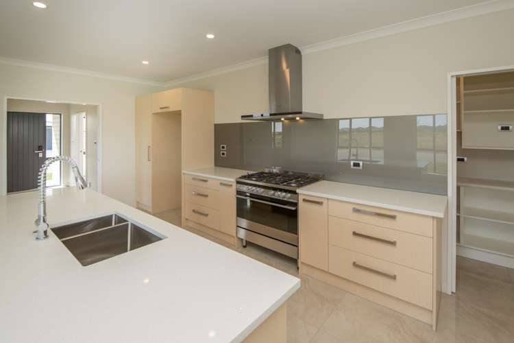 7 James Caird Lane Wigram_6