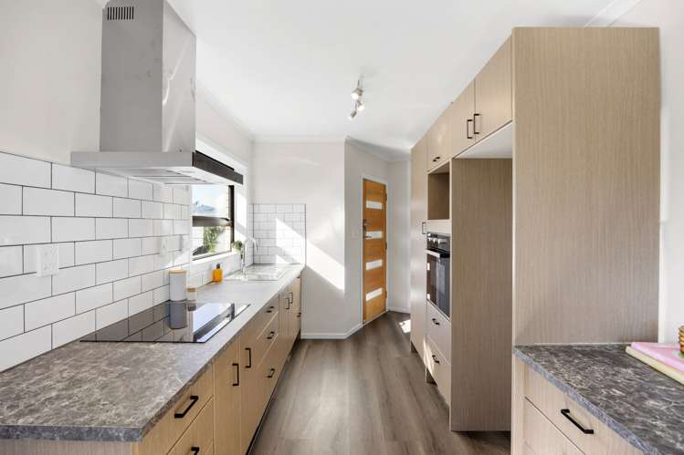 98 Bruce Avenue Glenview_1