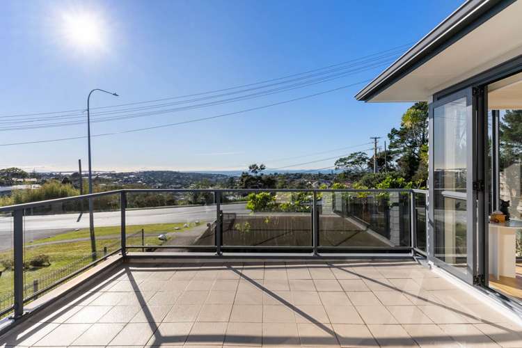 762 East Coast Road Oteha_4