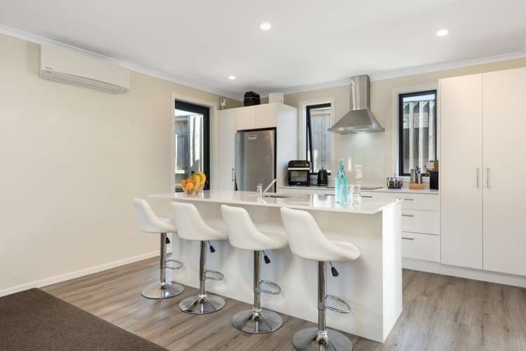 20 Foley Grove Pyes Pa_1