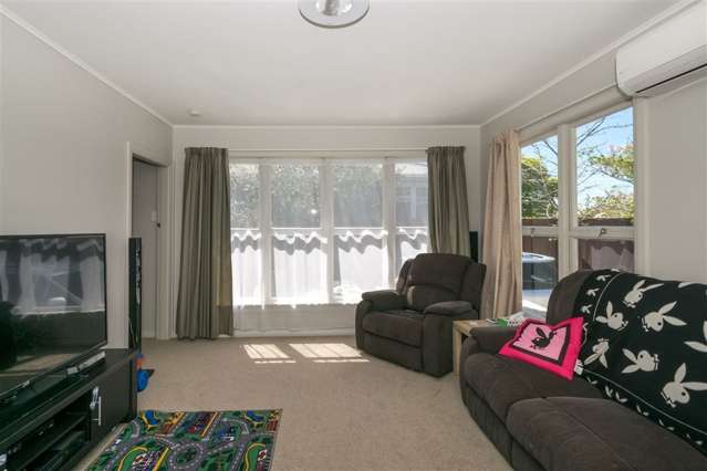 6 Edinburgh Crescent Redwoodtown_2