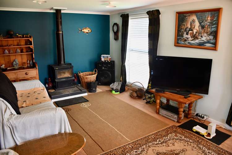 10 Hunter Street Karamea_12