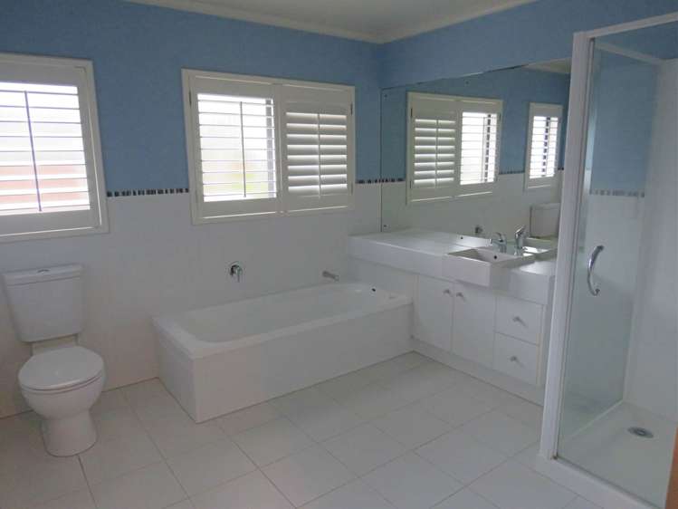 32 Stranraer Crescent Wattle Downs_9