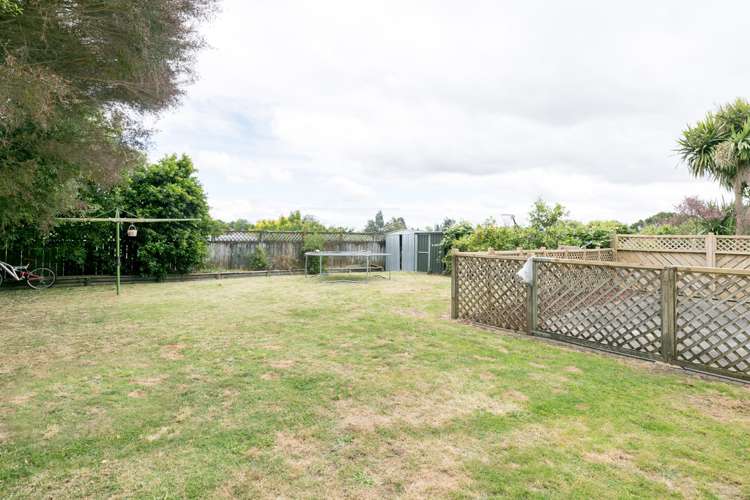 30 Lansdowne Crescent Glenview_17