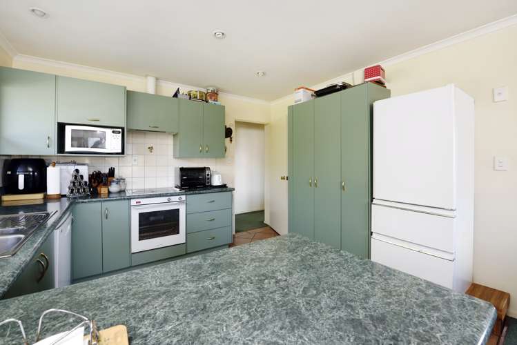 35 Washbourn Drive Richmond_7