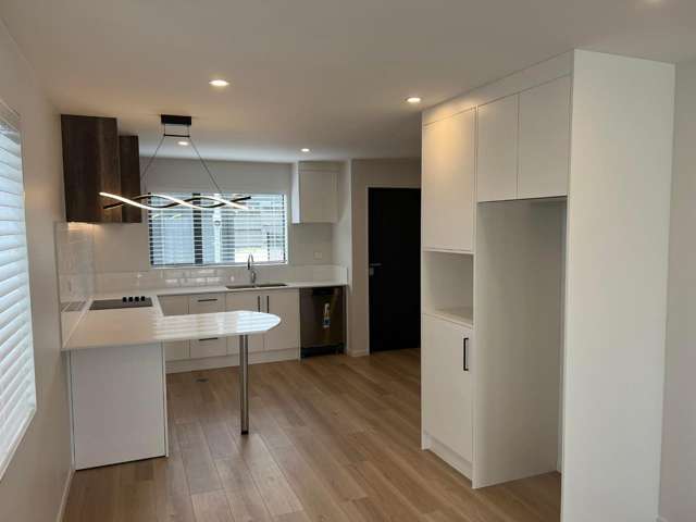 6/3 Walsh Road Milldale_2