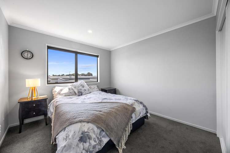 42 Tippet Crescent Wigram_13