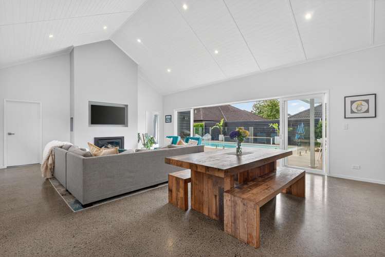 6 Sophia Place Karaka_1