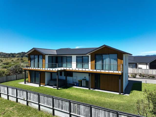 16 Piripai Rise Coastlands_1