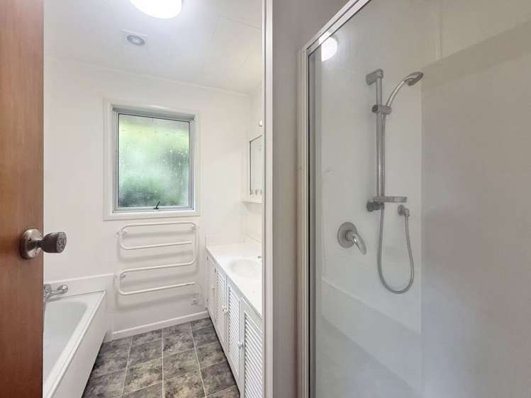 122 Whangaparaoa Road Red Beach_8