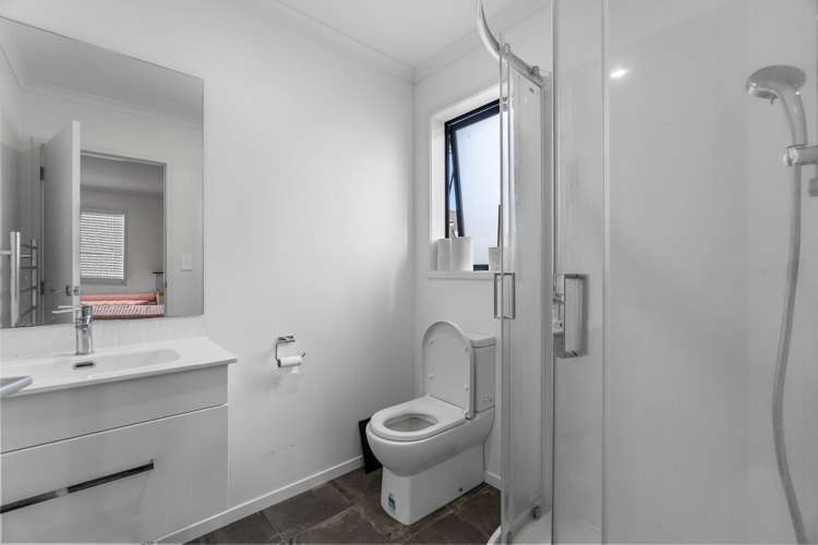 Unit 1/3 Snead Place Hamilton East_11