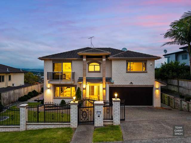 Luxury Living in The Gardens!