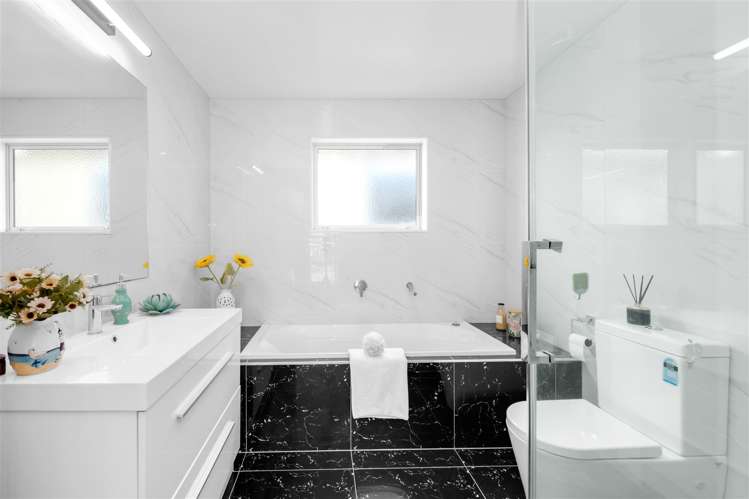 20 Moville Drive Flat Bush_24