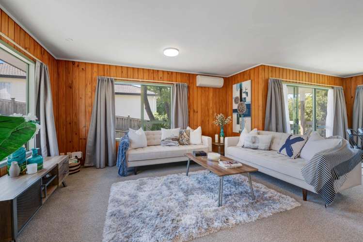 2/65 Charlotte Street Stanmore Bay_16