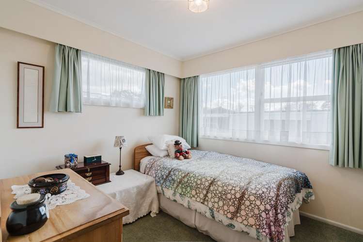 49 Garden Heights Avenue Glenview_14