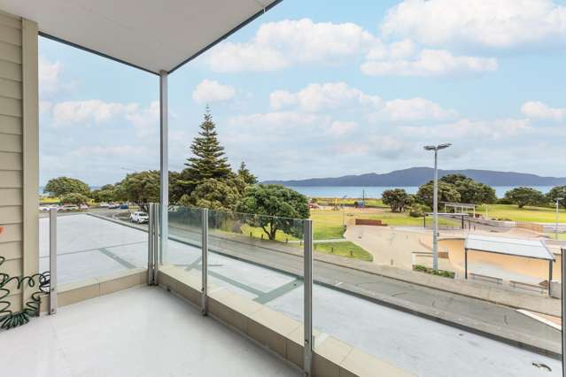 16/4 Seaview Road Paraparaumu Beach_1