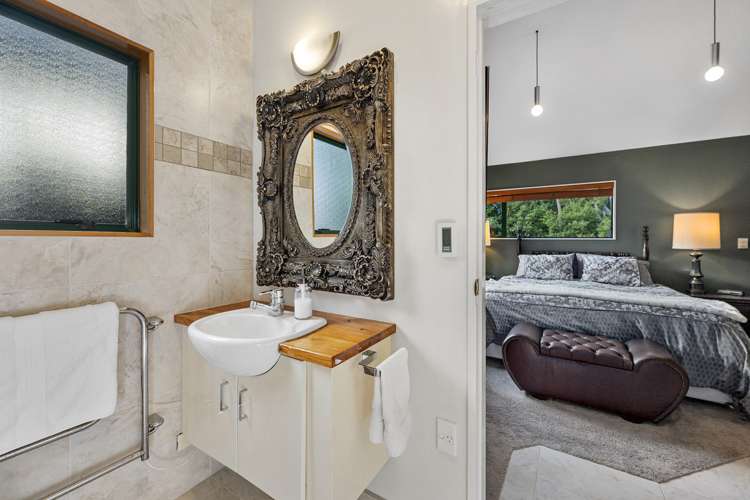 28 Tyrico Close Unsworth Heights_18