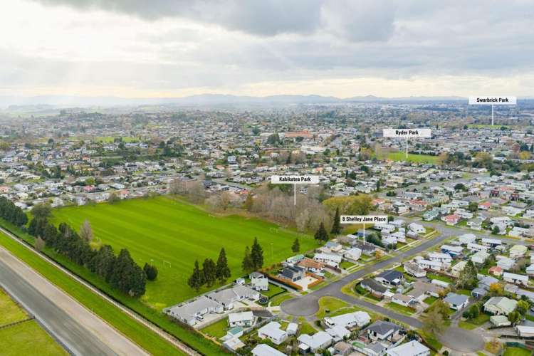 8 Shelley Jane Place Dinsdale_21