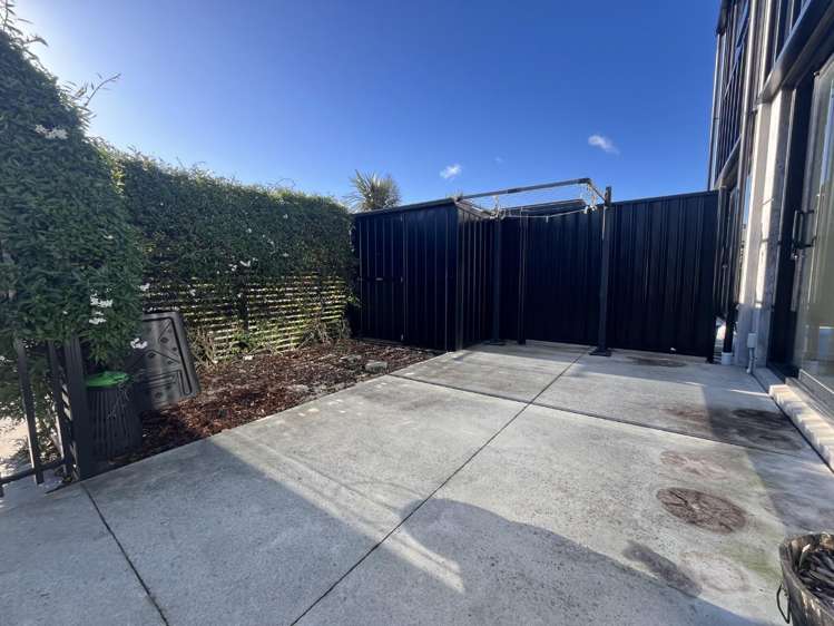  A/431 Jackson Street Petone_15