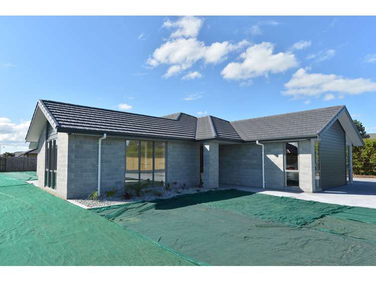 7 Pyle Road East One Tree Point_17