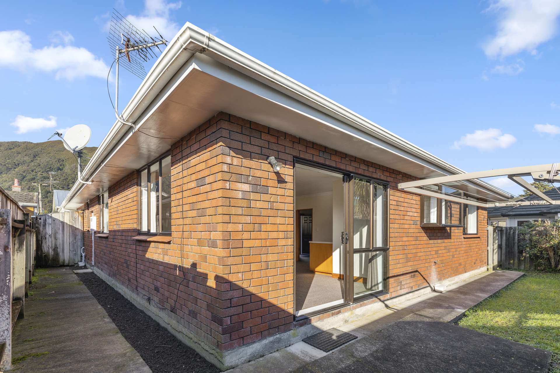 2/10 Waitui Crescent Waiwhetu_0