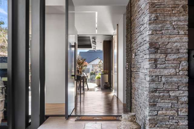 24 Holmwood Road Merivale_3