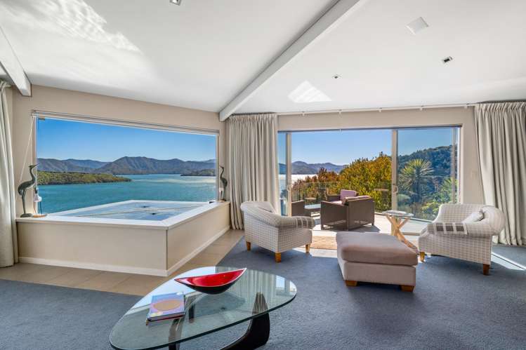 1 Cooks Ridge Waikawa Bay_9