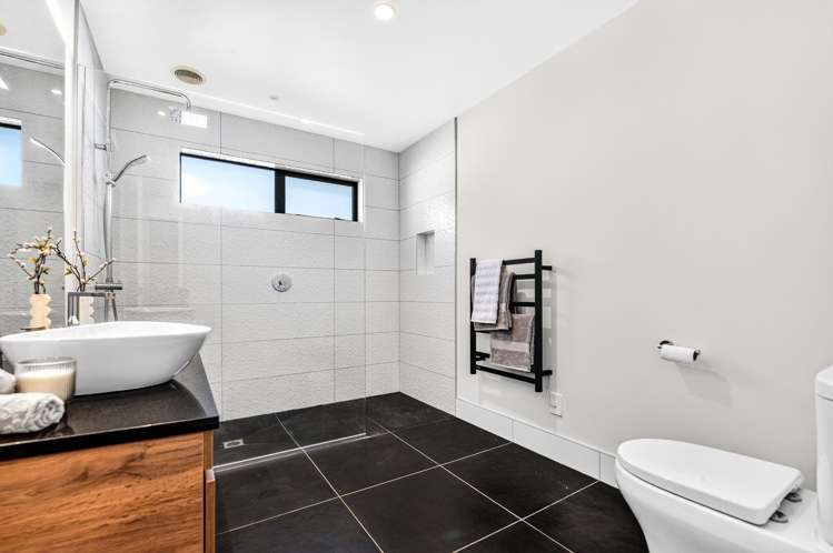 34 Alan Livingston Drive Cambridge_23