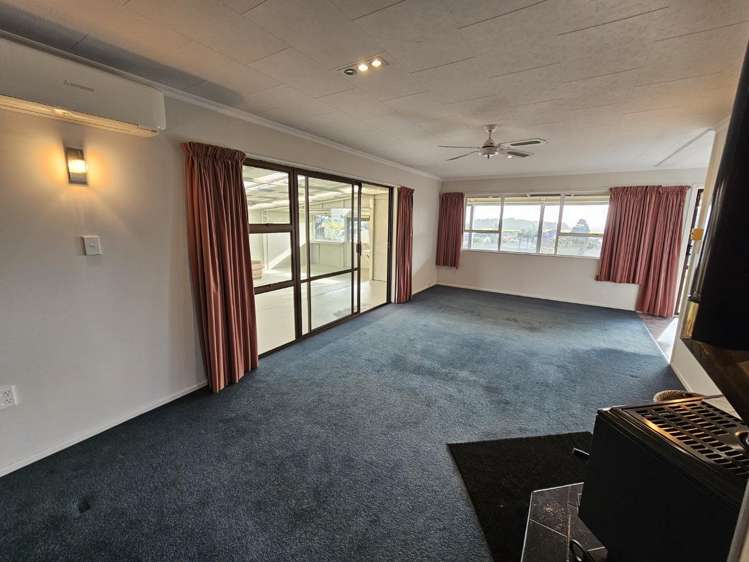 47A Glamis Ave 10825_7