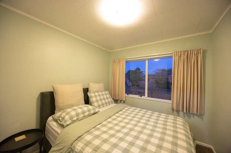 4 Emmerdale Mews Highbury_12