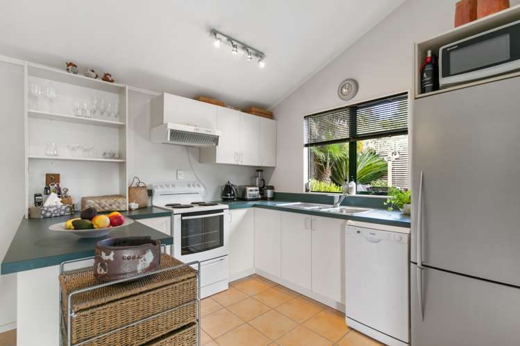 3/16 Woodside Avenue Northcote_7