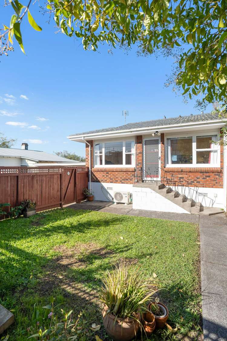 9/27 Nikau Street New Lynn_22