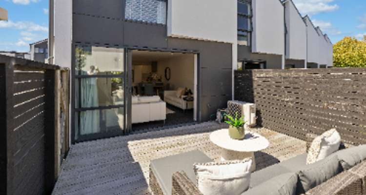 6/259 Kilmore Street_0