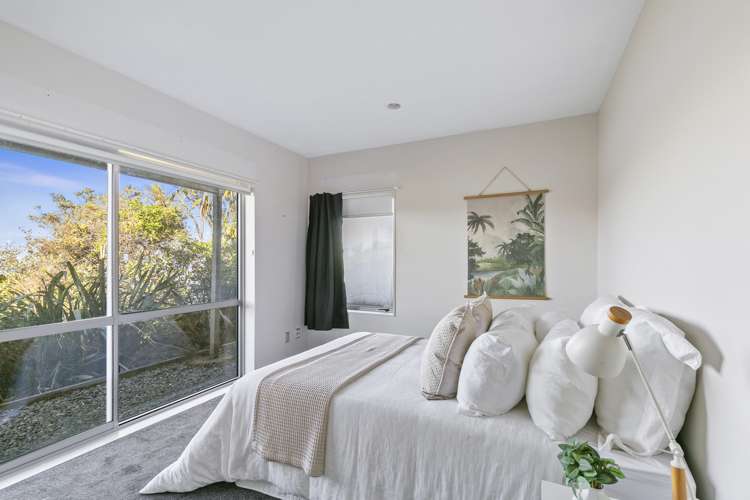 24 Signallers Grove Strathmore Park_12