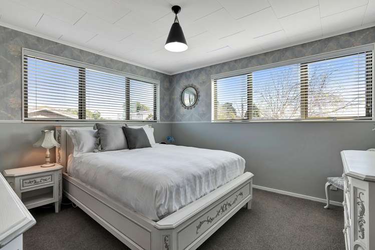 11 Leatham Avenue Strandon_14