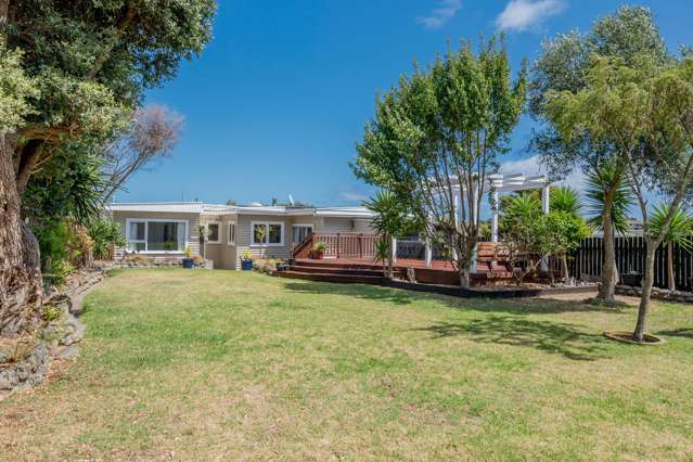 14 Kaka Road Raumati Beach_2