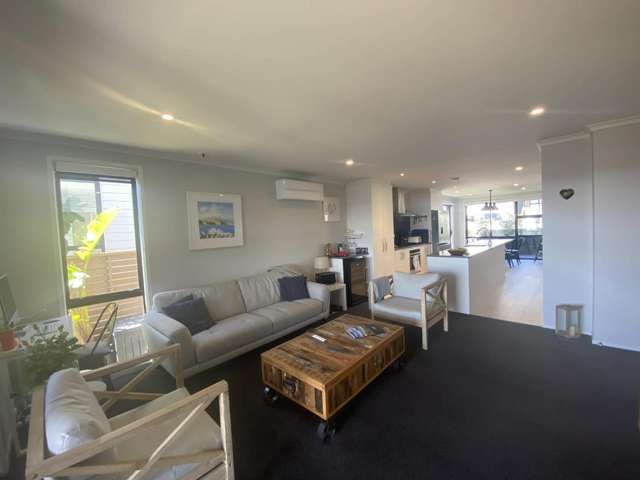 15 Seafarer Crescent Stanmore Bay_3