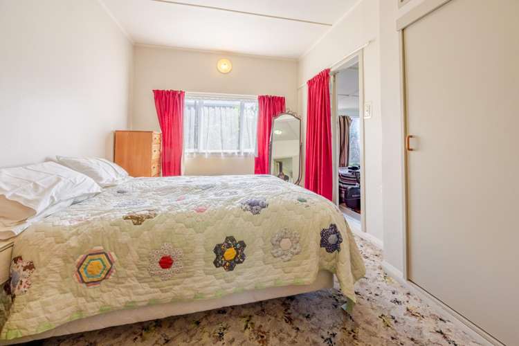 25 Beach Road Porangahau_11
