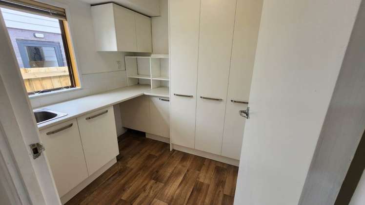 27 Seaward Place Wattle Downs_13