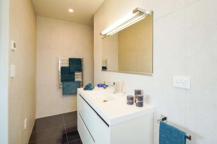 89 Sunrise Drive Seaward Bush_13