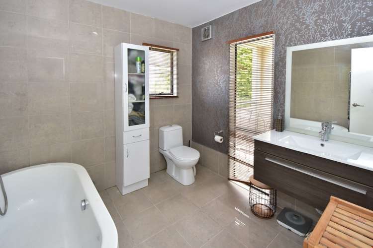 198 Brightside Road Stanmore Bay_11