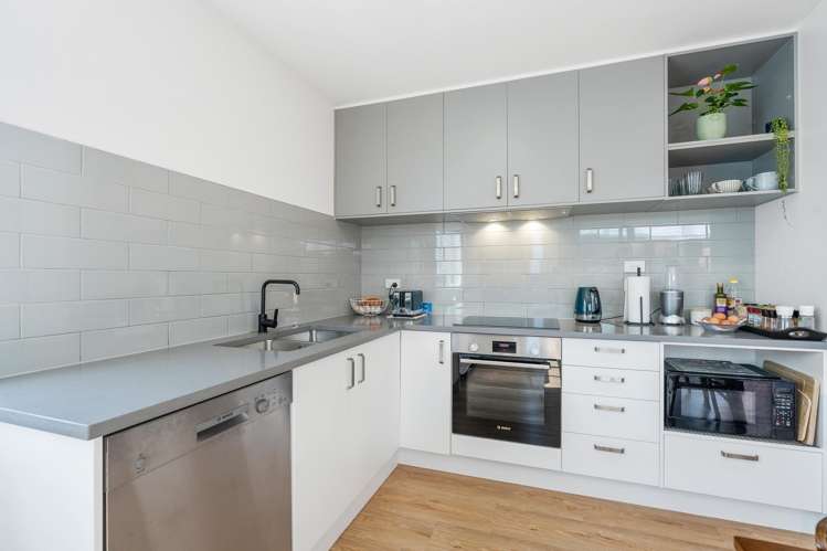 111 Kiwi Road Point Chevalier_19