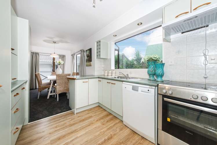 137 Carnoustie Drive Wattle Downs_12