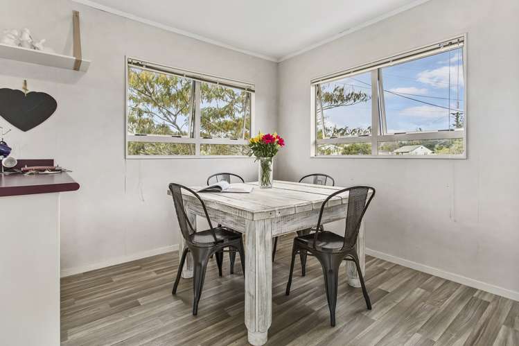 31 Chippendale Crescent Birkdale_6