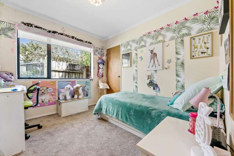 5 Kylie Court Clover Park_19