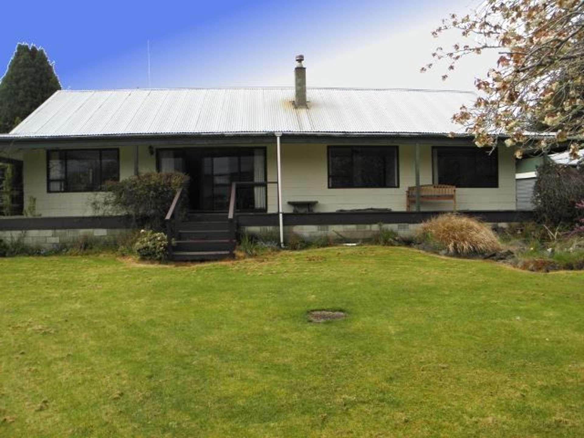 72 View Street Manapouri_0